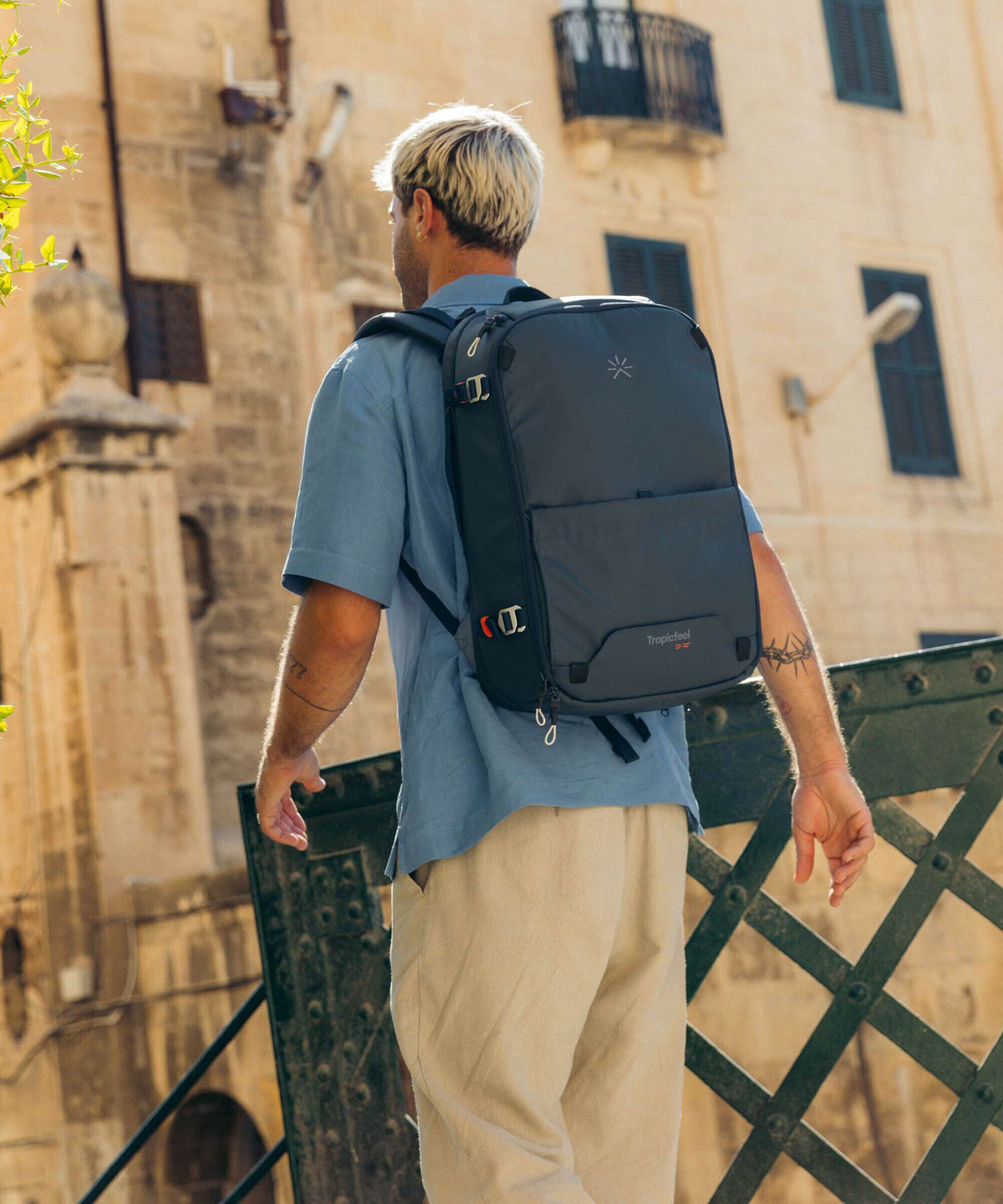 Tropicfeel Hive Travel backpack fresh navy