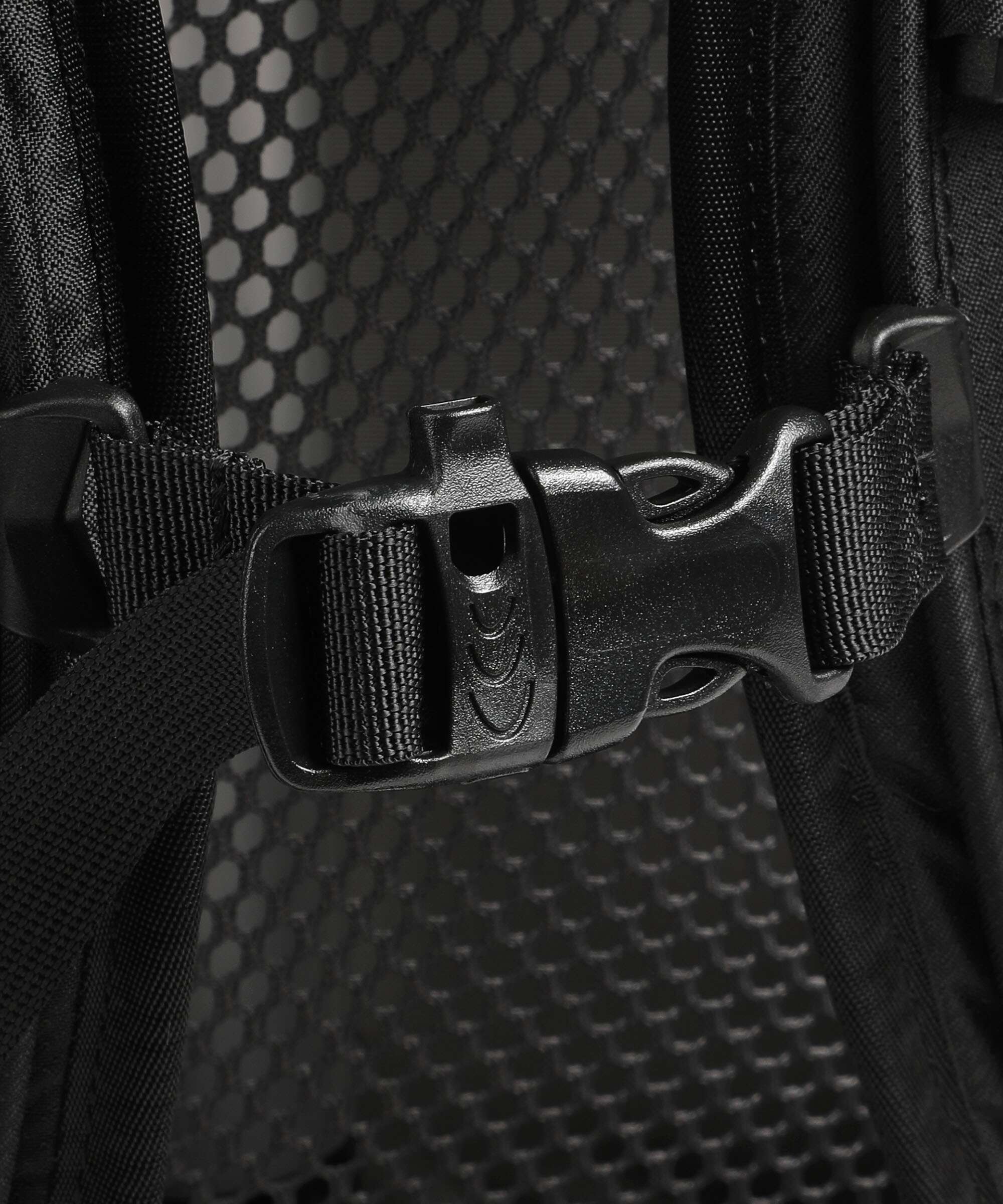 Osprey Farpoint 36 Backpack with wheels black