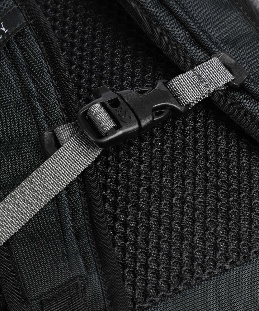 Osprey Farpoint Fairview Backpack tunnel vision grey