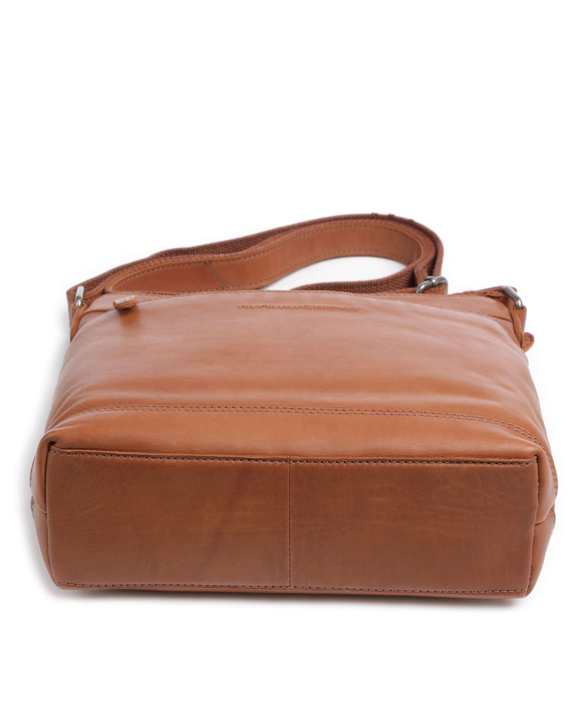The Chesterfield Brand Cow Wax Pull Up Almeria Crossbody bag cognac