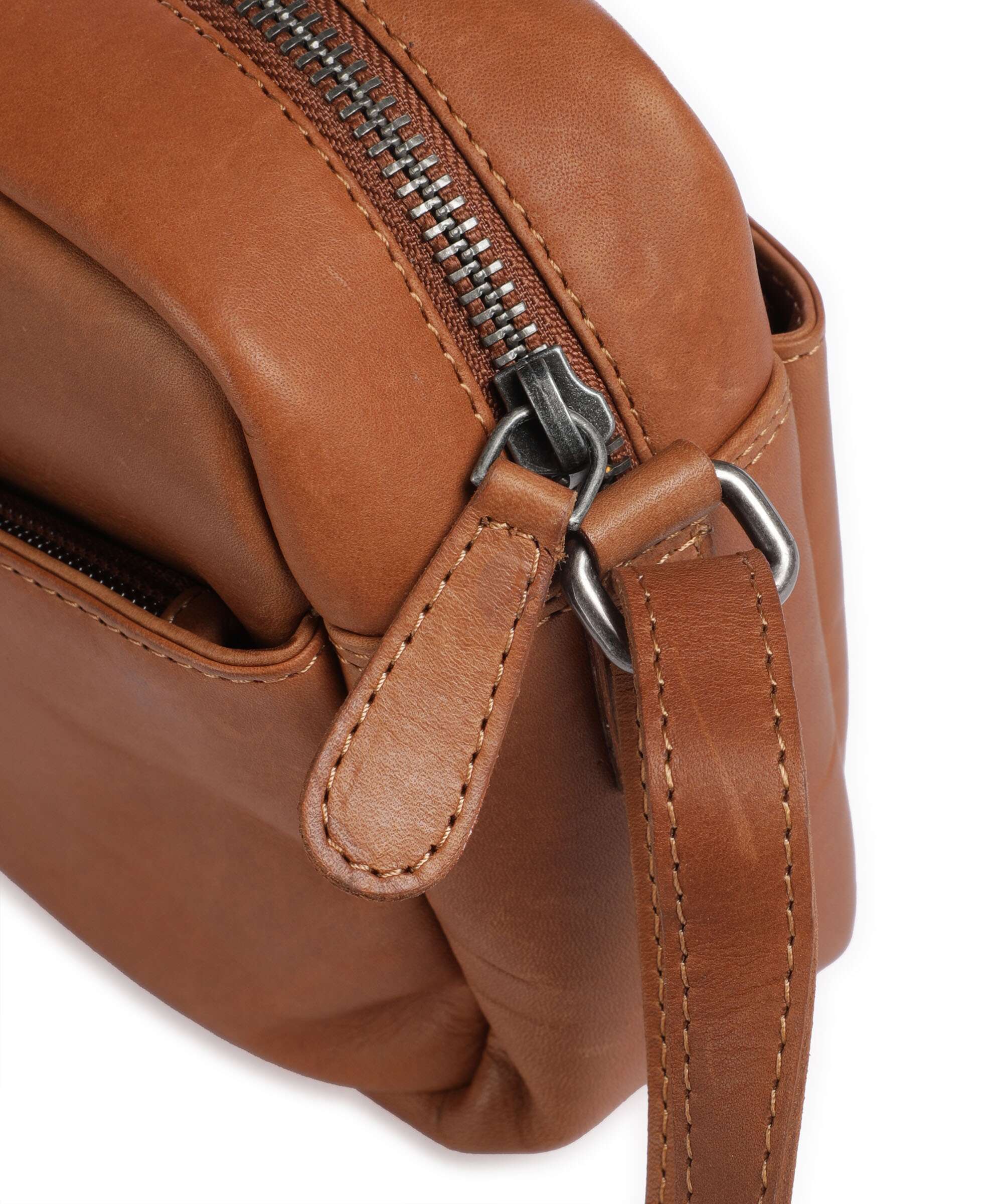 The Chesterfield Brand Wax Pull Up Cow Arona Crossbody bag cognac
