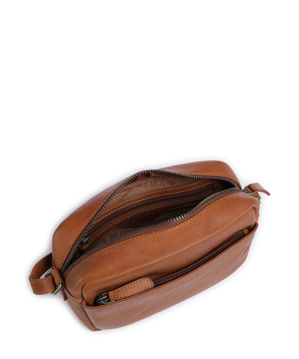 The Chesterfield Brand Wax Pull Up Cow Arona Crossbody bag cognac