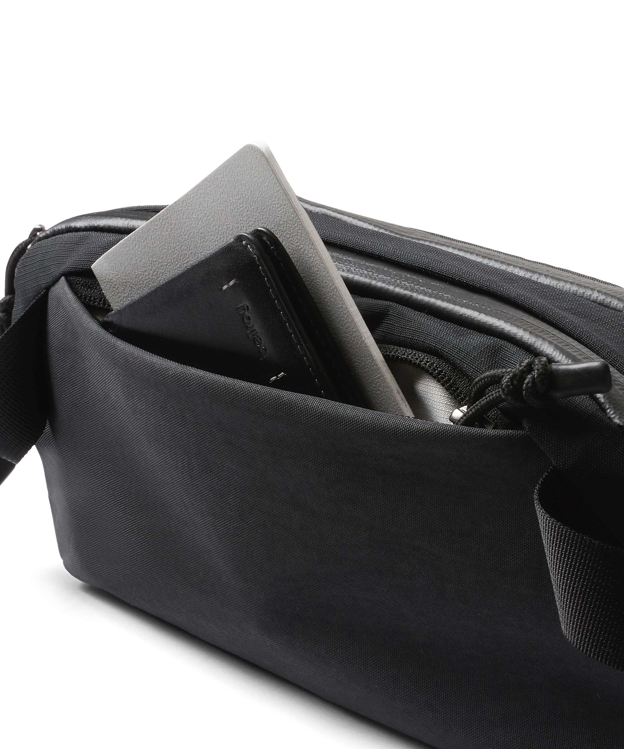 Bellroy Venture 2.5 Ready Belt bag black