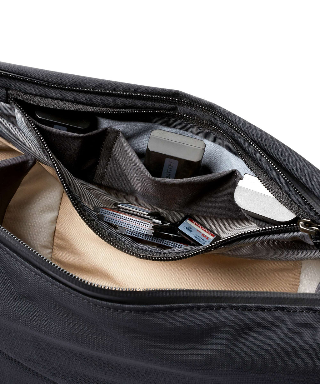 Bellroy Venture 10 Camera Fanny pack black