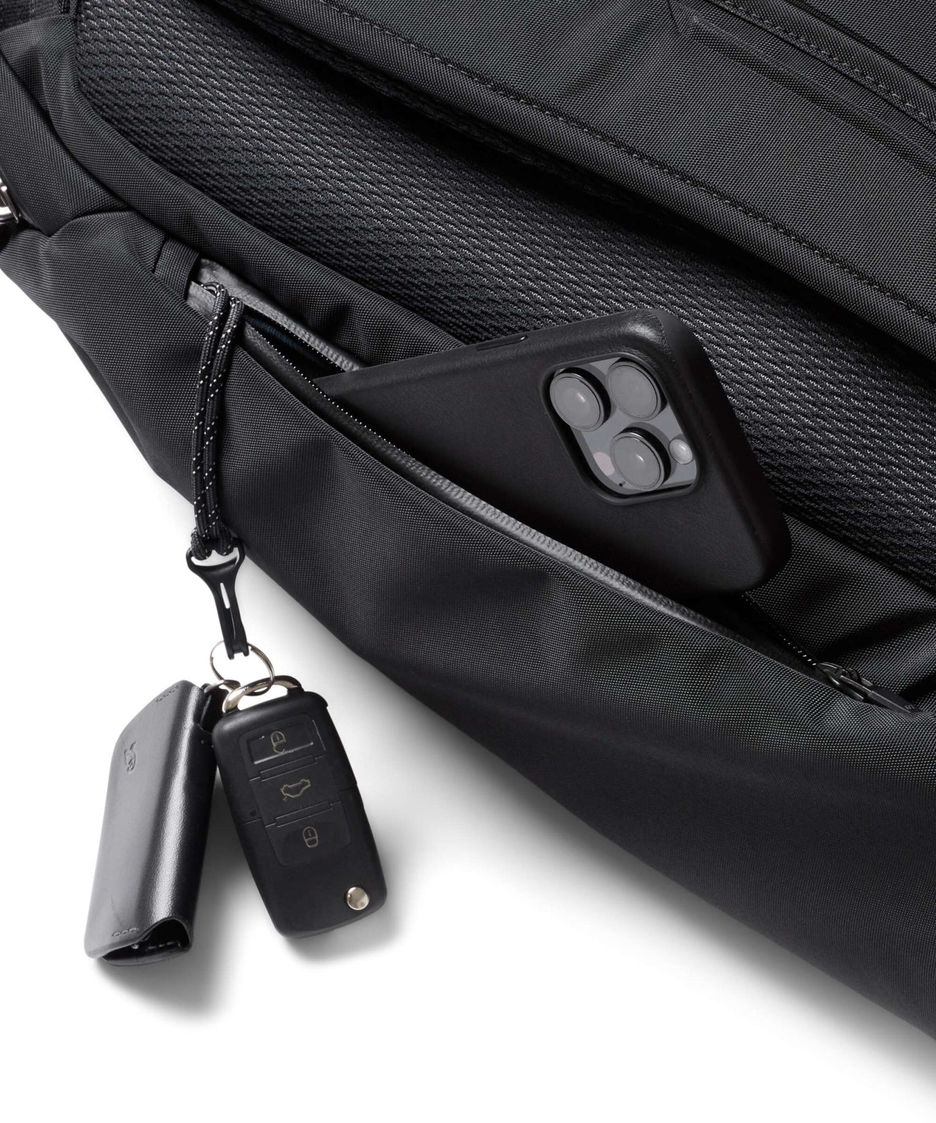 Bellroy Transit 28L Pro Backpack black