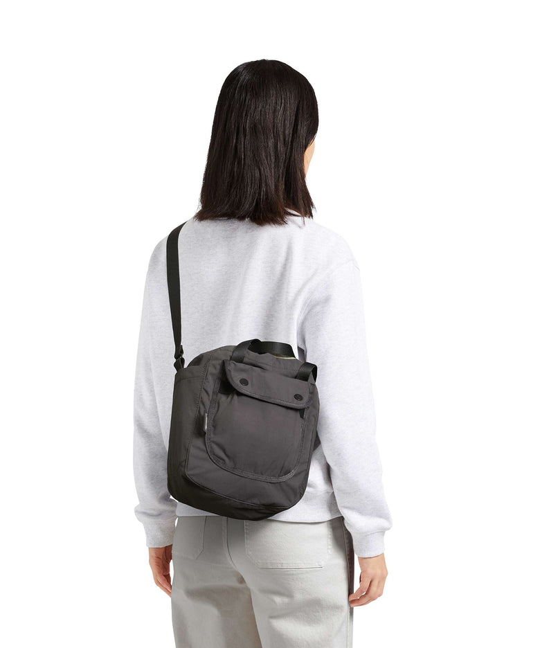 Bellroy Cinch 9L Bucket bag charcoal