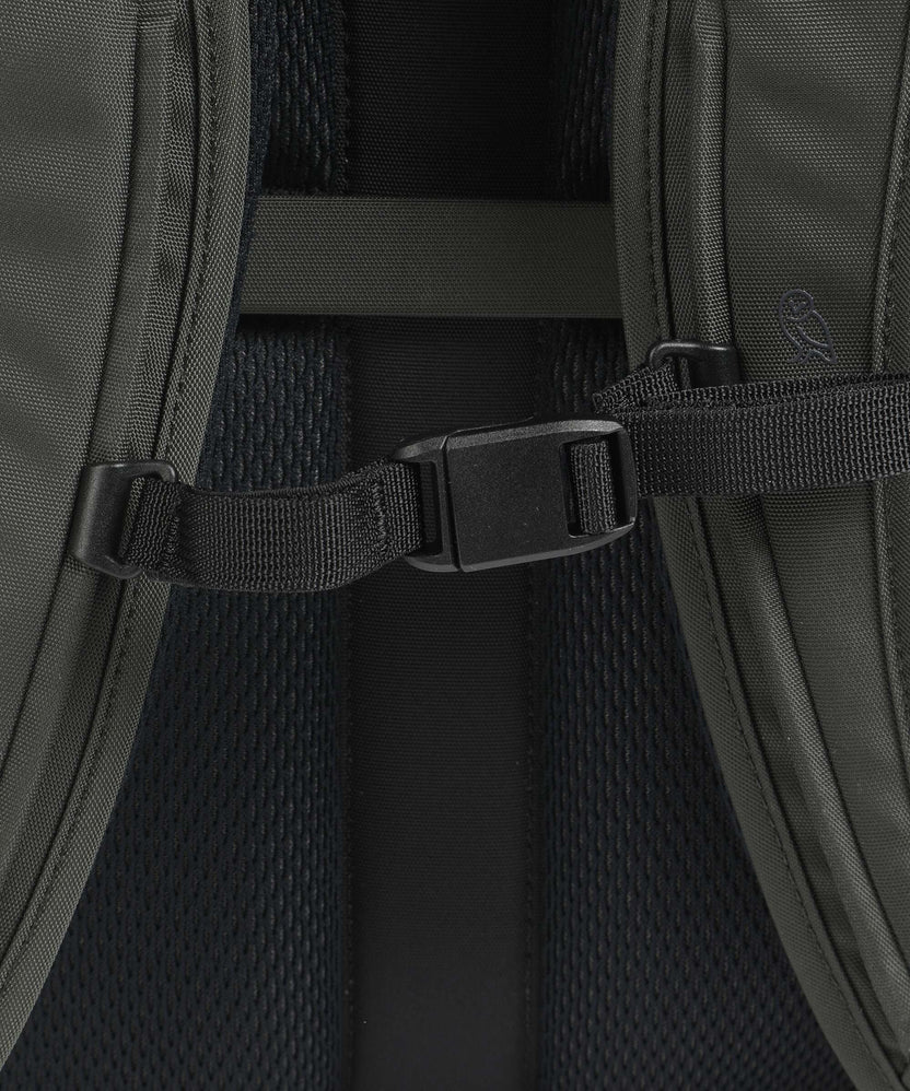 Bellroy Pro Travel backpack olive
