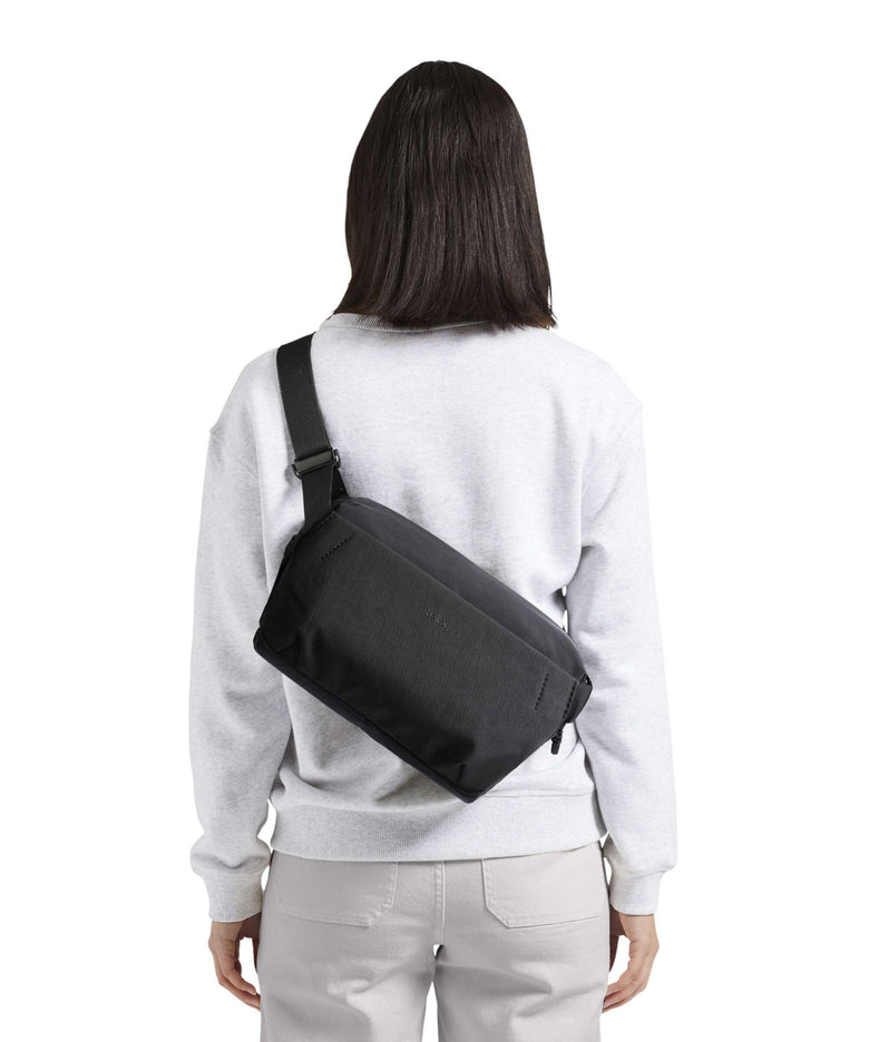 Bellroy Venture 9L Sling bag fog