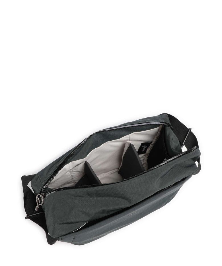 Bellroy Venture 10 Camera Fanny pack deep ocean