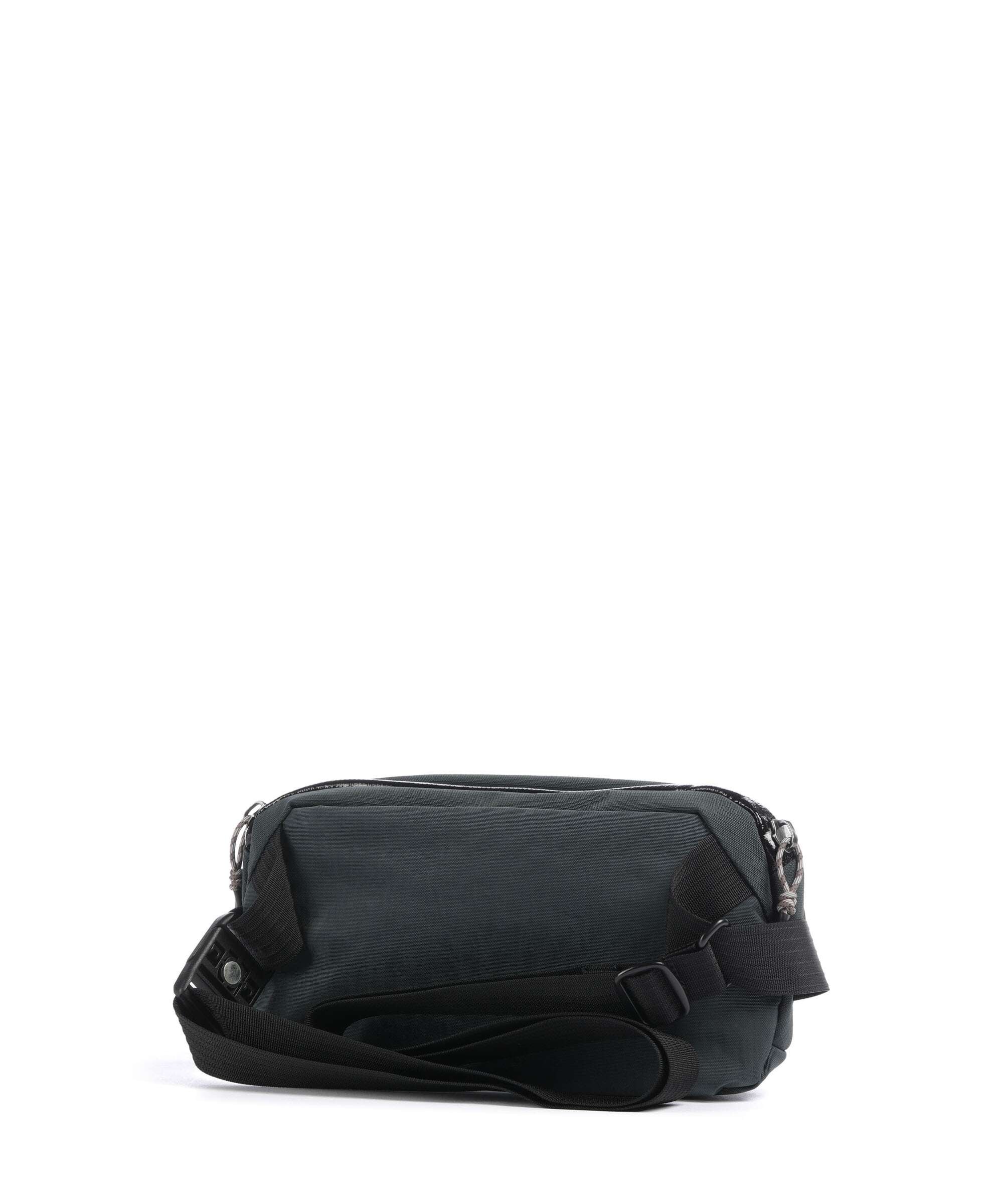 Bellroy Venture 2.5L Ready Fanny pack deep ocean